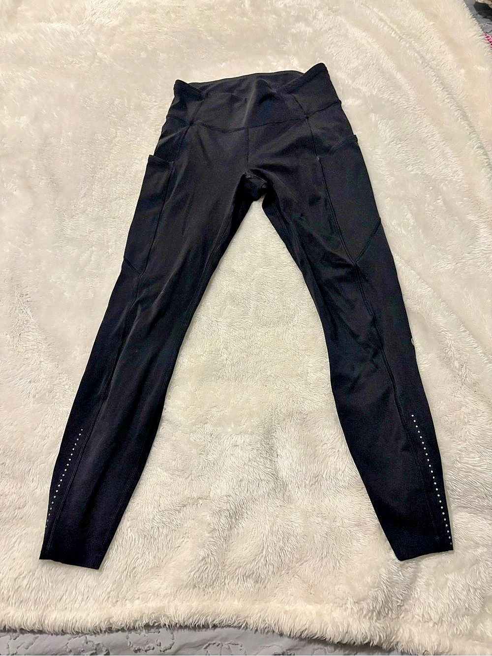 lululemon Speed Up Tight *Full-On Luxtreme 28" Black Leggings
